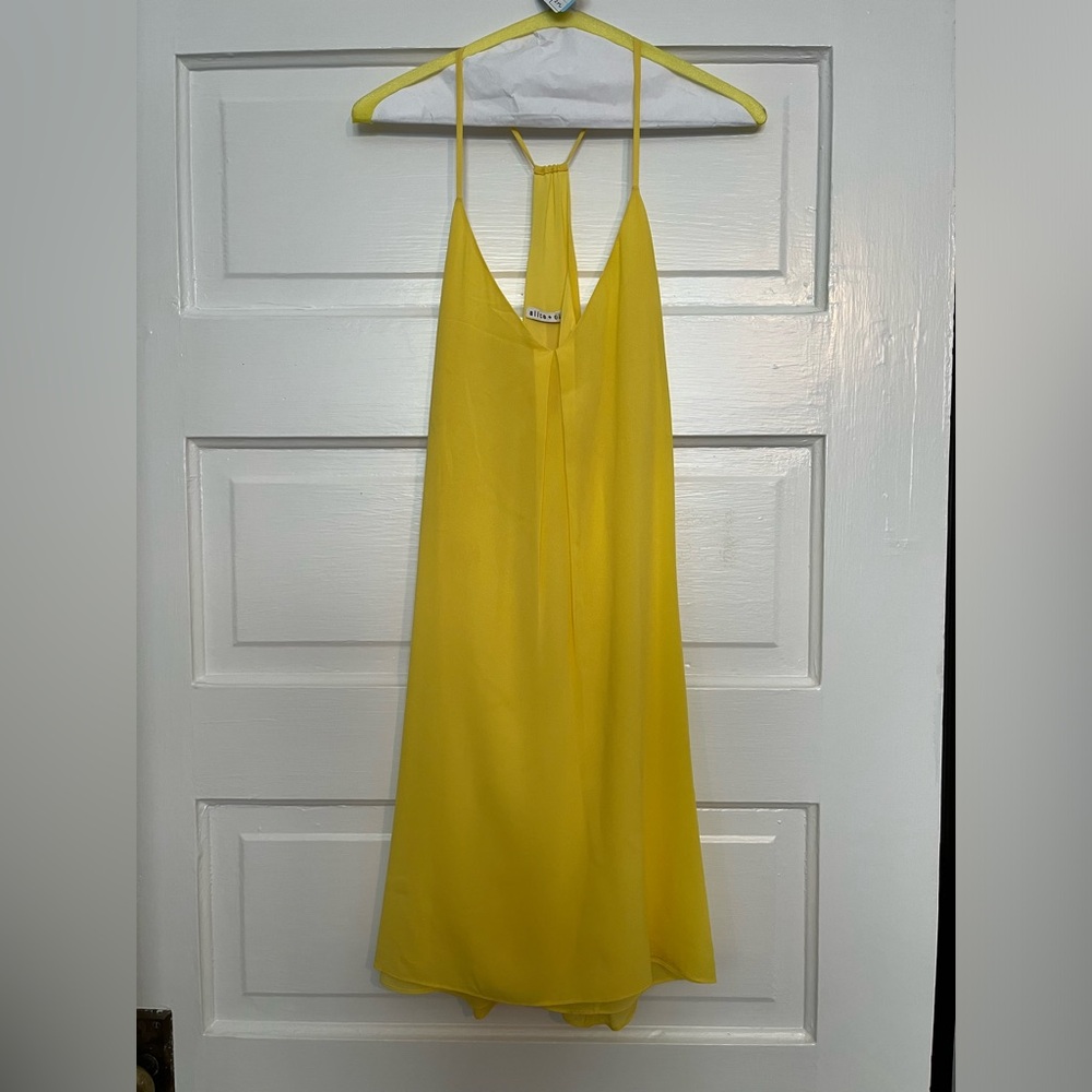 Alice + Olivia Size Large Yellow Dress
